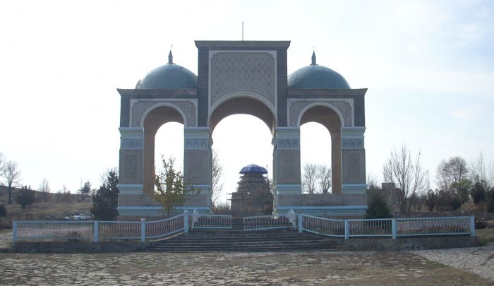 Ала бука погода 10. Джалал-Абадская область мавзолей. Киргизия Джалал Абад ала бука.